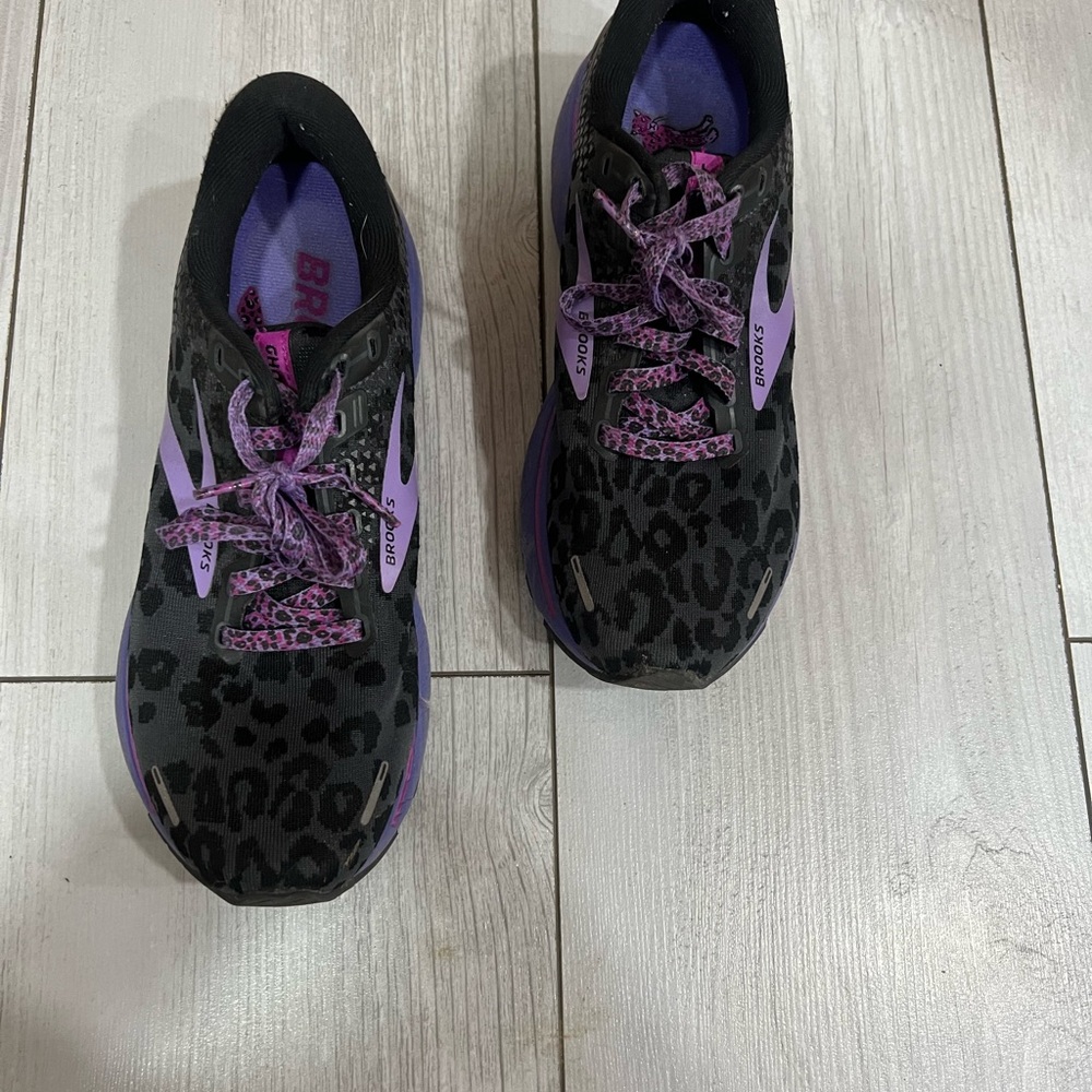 Brooks Women's Black and Purple Running Shoes